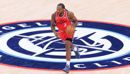 世界杯决赛比分-连续20+听牌！伦纳德半场10中6拿下19分2板1助